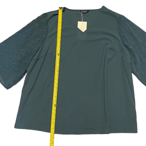 Bloomchic V Neck Pullover Texture Polka Dot Sleeve Shirt Size 22/24 - Picture 3 of 4